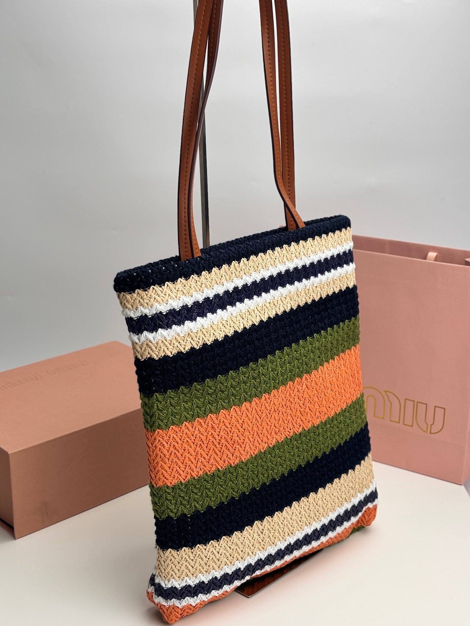 1XA77B Popular   Woven Bag