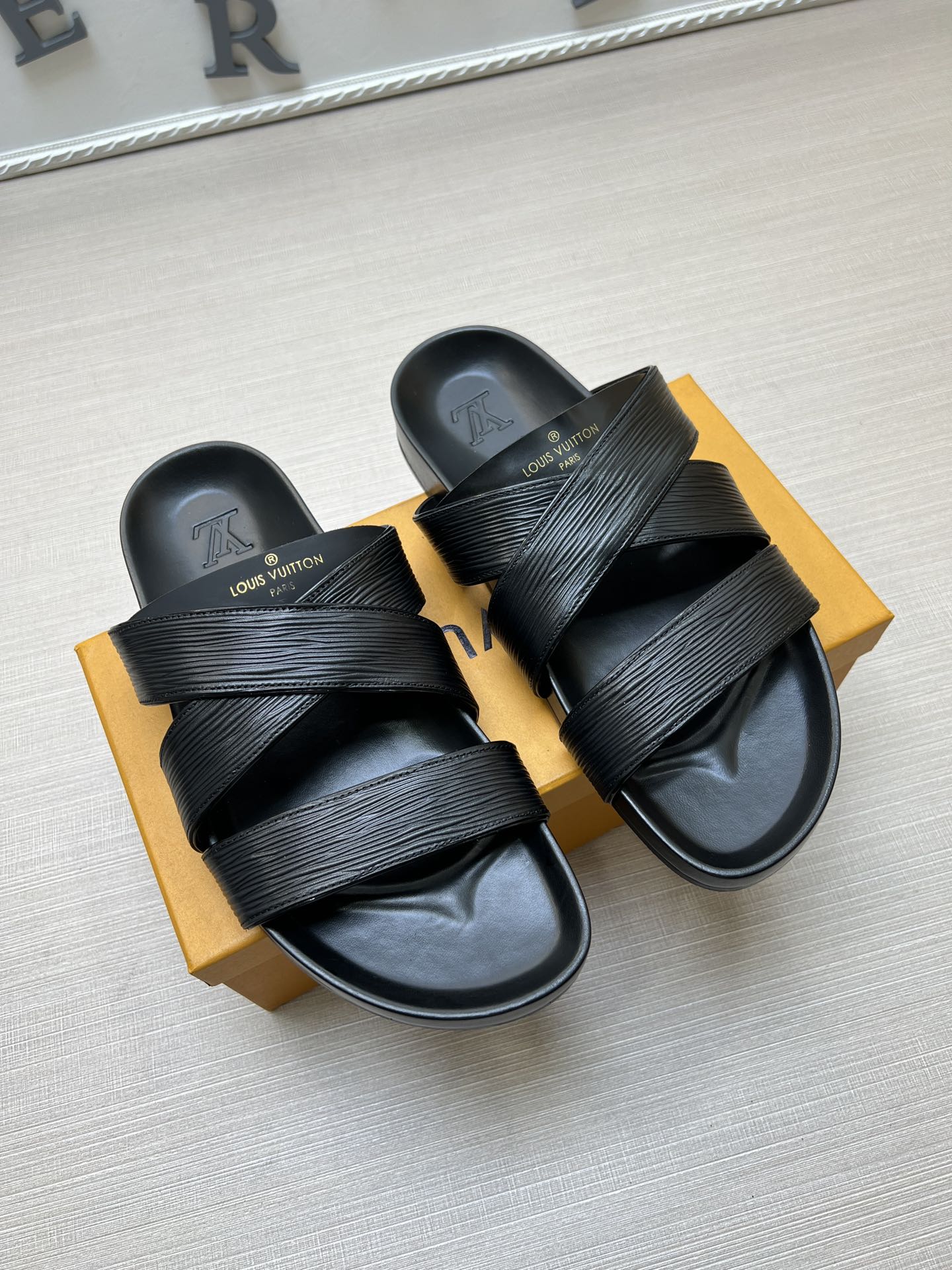 54E89Z Popular slippers