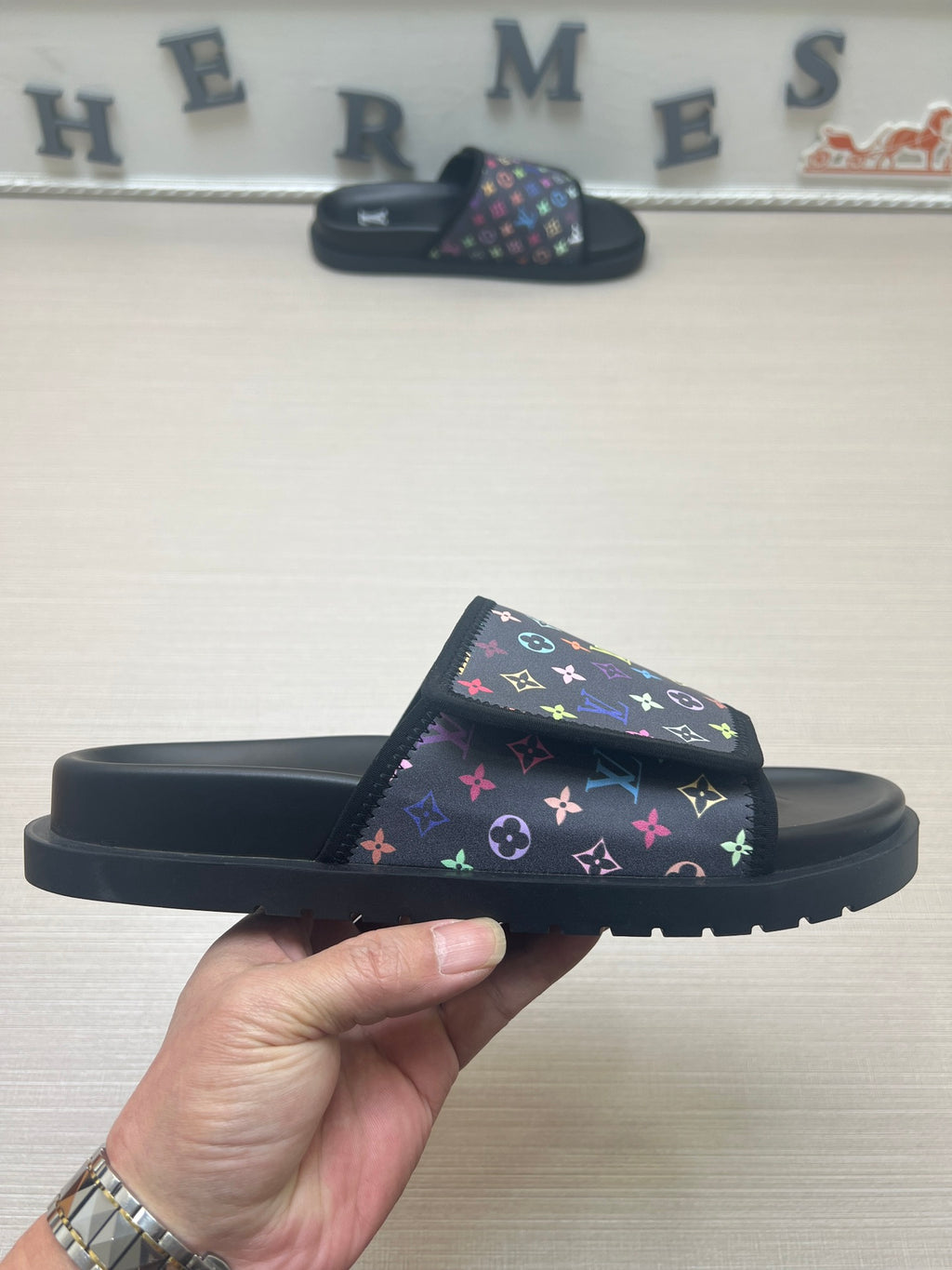 5LE207Z Popular Slippers