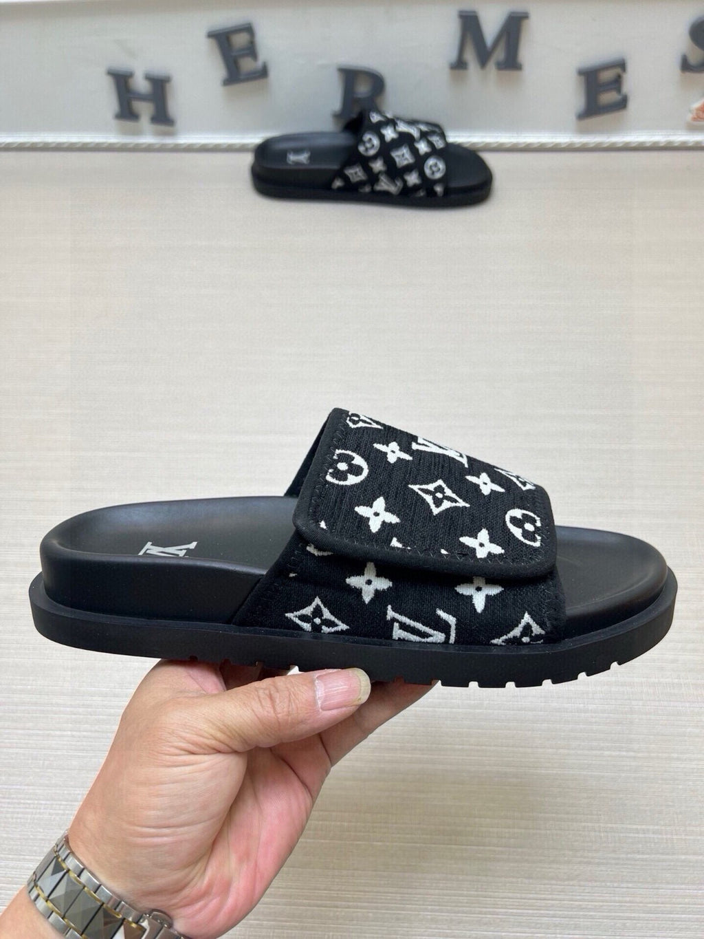 5QE4Z Popular Slippers