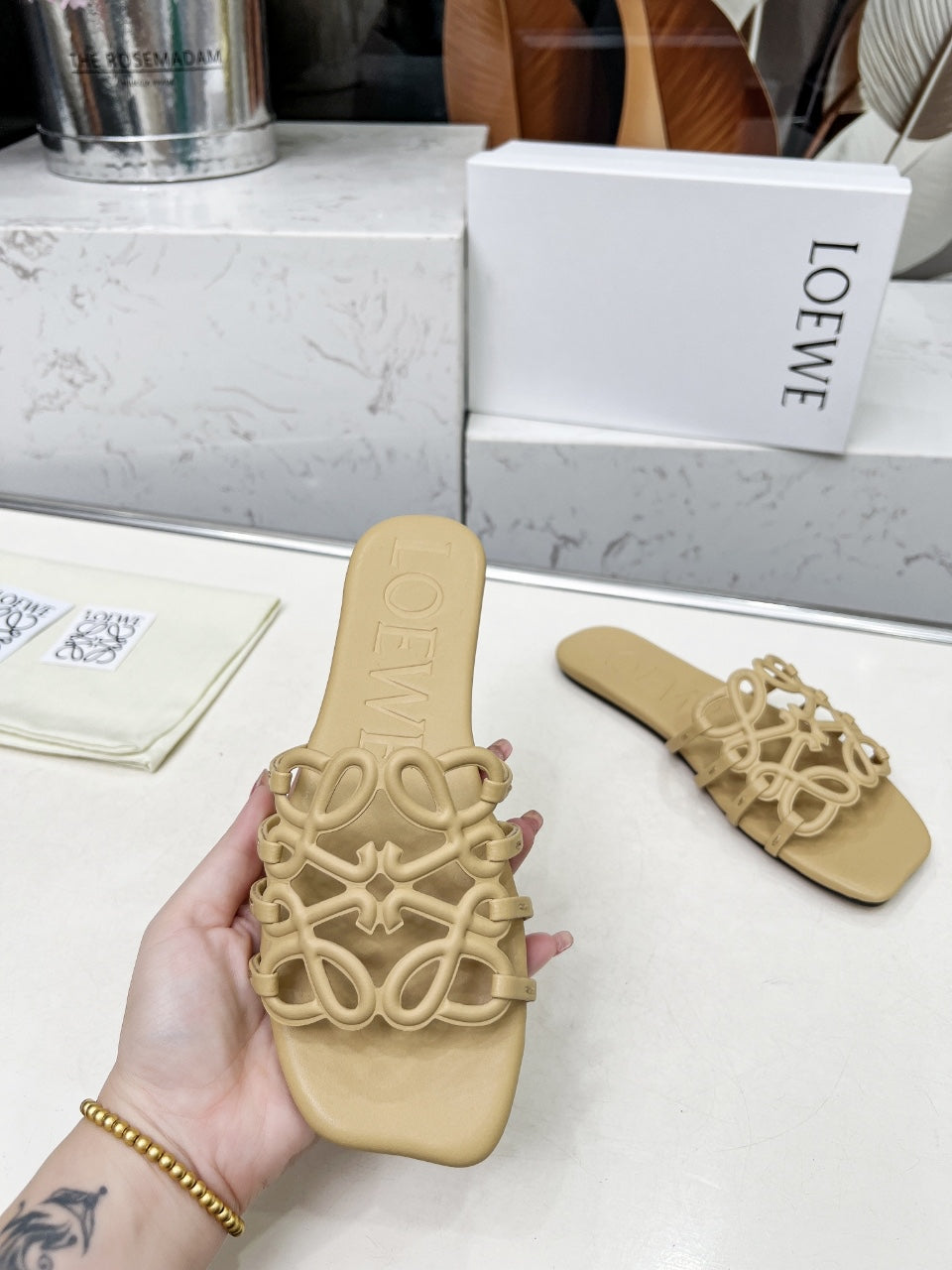Z2X66A23 Popular high-quality leather Shoes