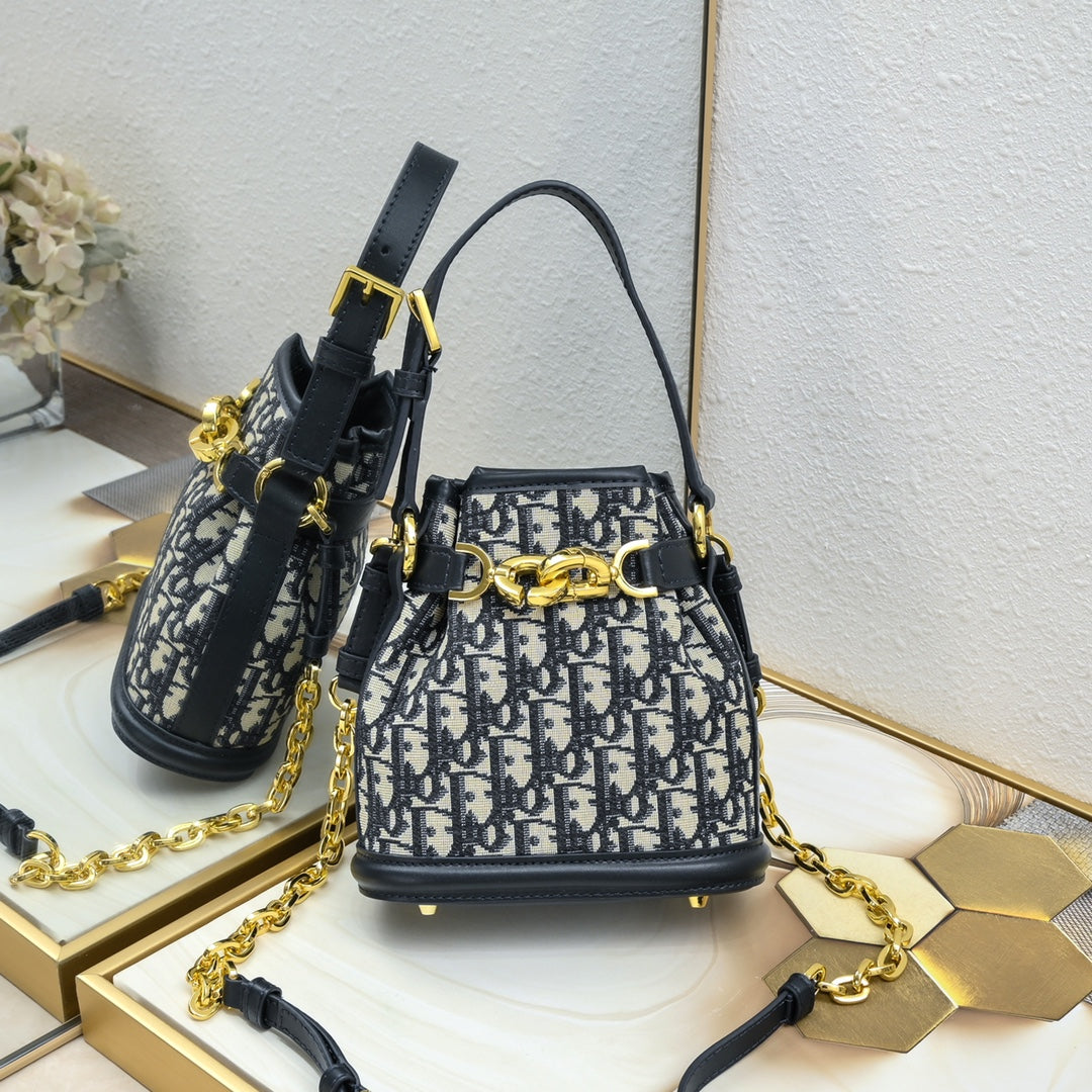 2XD370B Popular    leather bag 