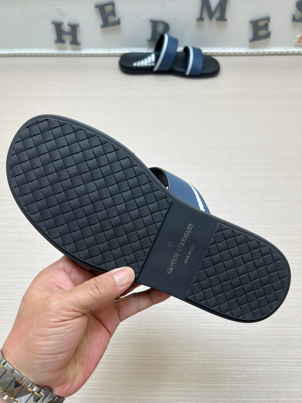 54A104Z Popular slippers