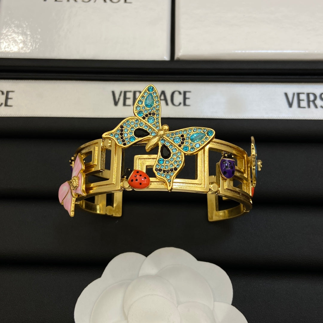 15QV65K  Popular Bracelets