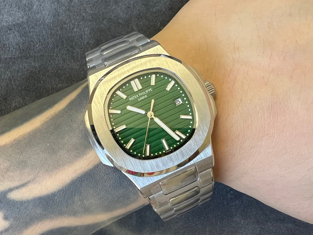 136NA7L  Popular Watches