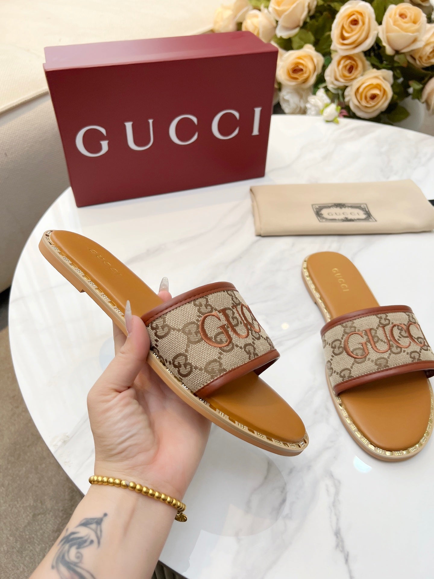 255QB29Z Popular Slippers