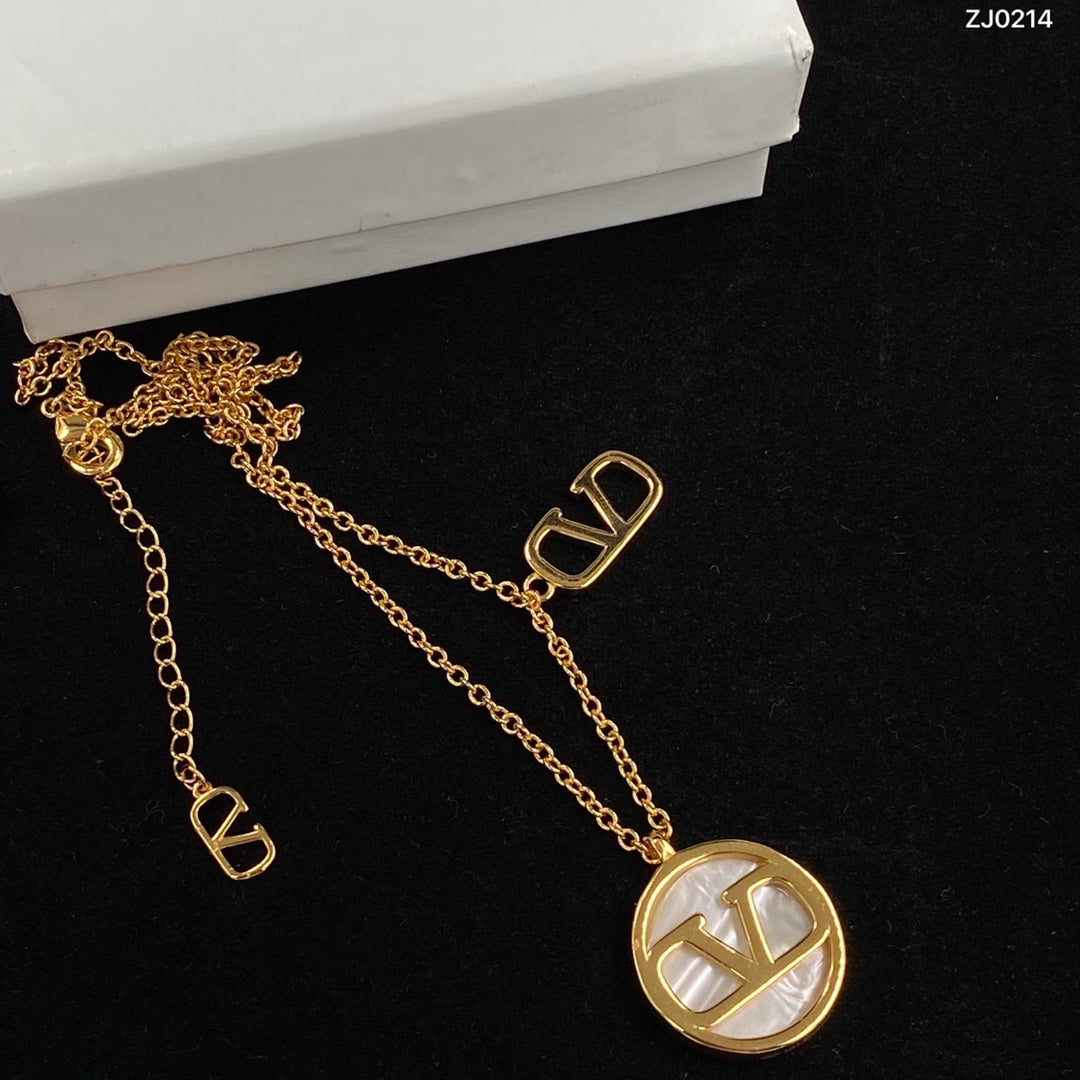 X1N46VL2X Popular Necklaces