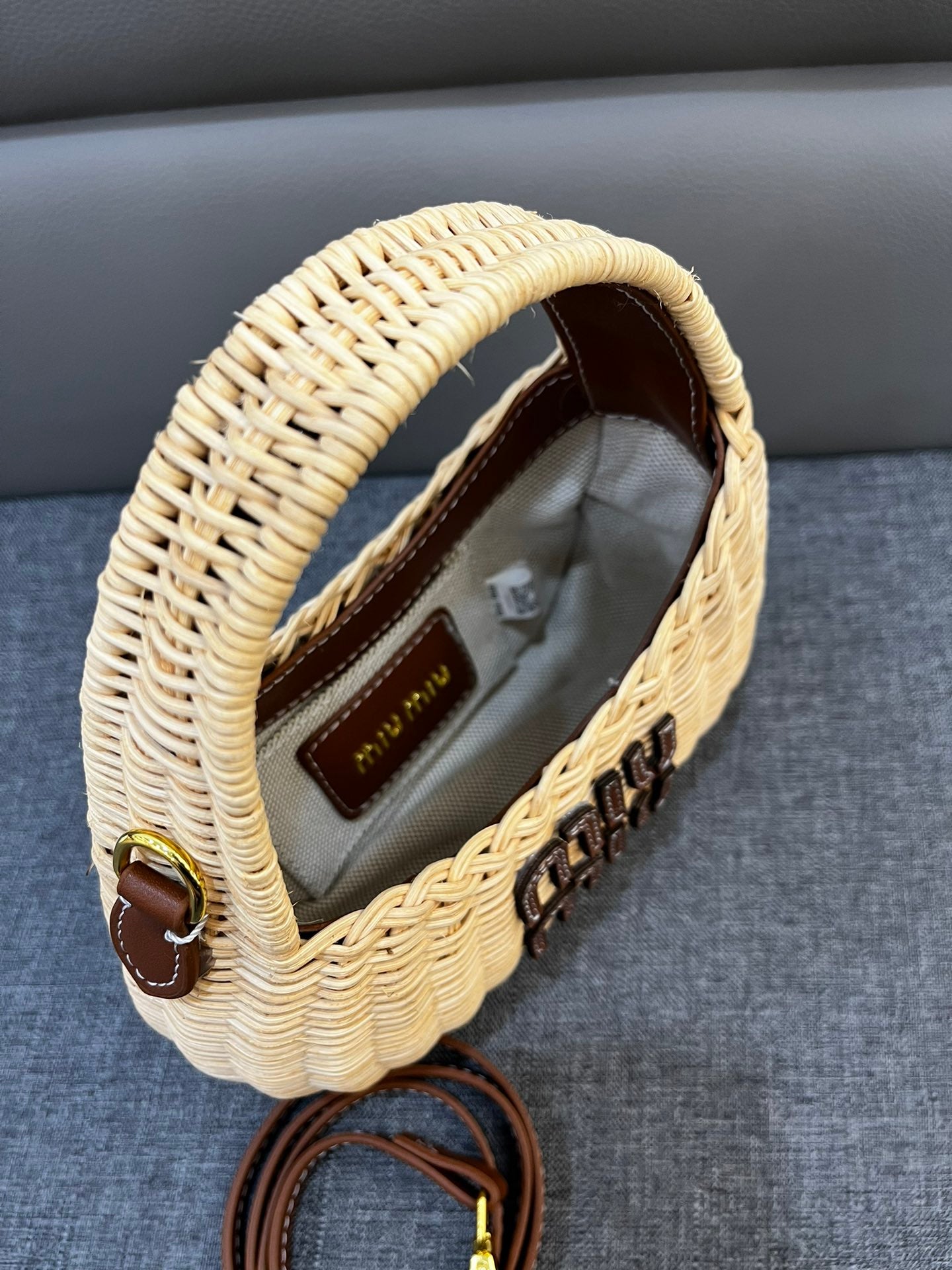 146PA119B Popular woven bag