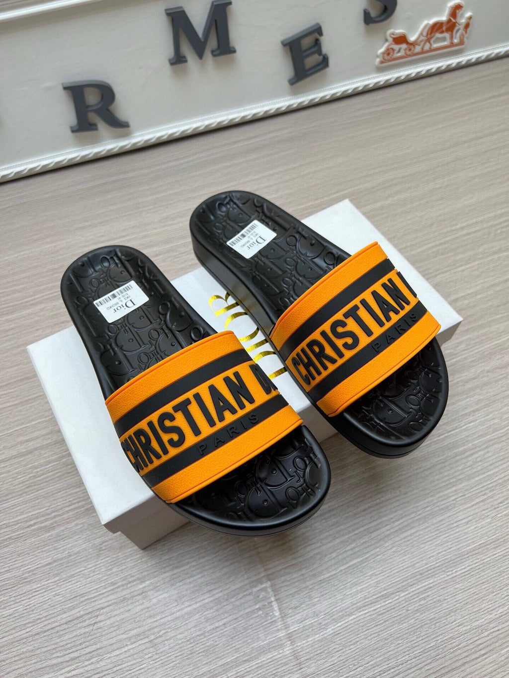 5LD212Z Popular Slippers