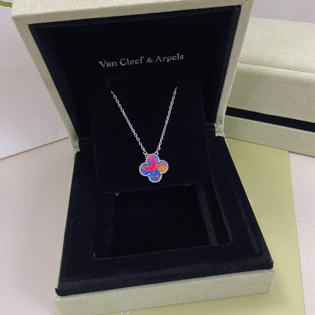 X5Q85VA182X Popular Necklace. Bracelets