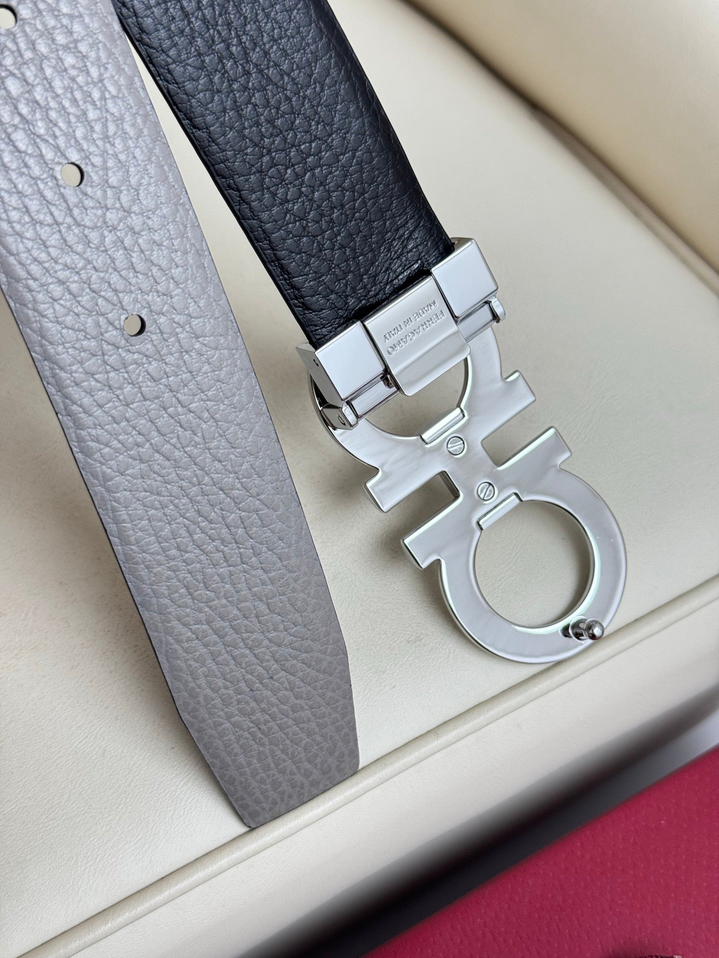 P1Q115A56 Popular High quality belt With full package