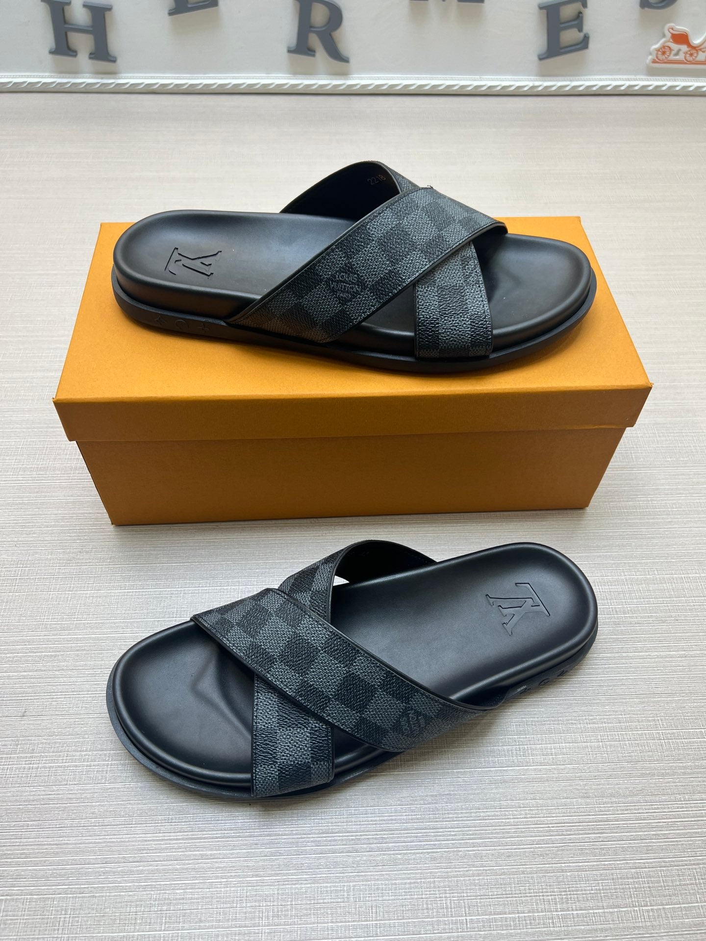 54E59Z Popular slippers