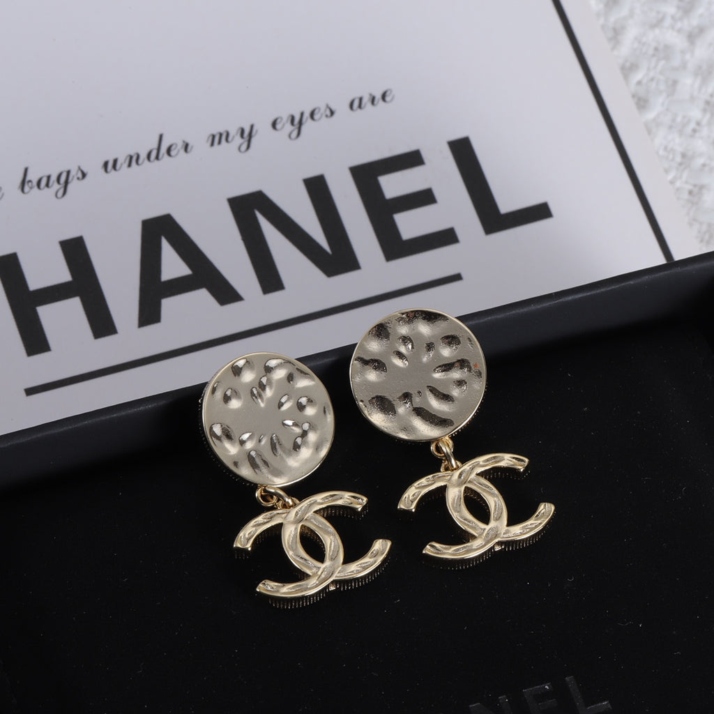 15QC7E Popular Earrings