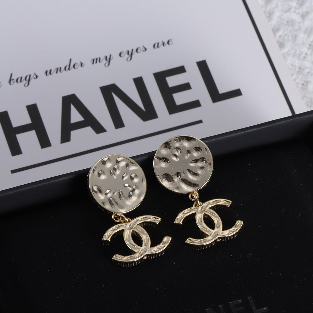 15QC7E Popular Earrings