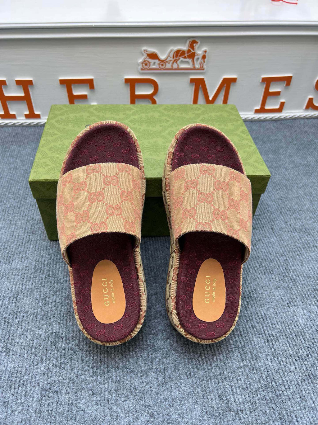 54B122Z Popular slippers  Sole thickness 5.5cm