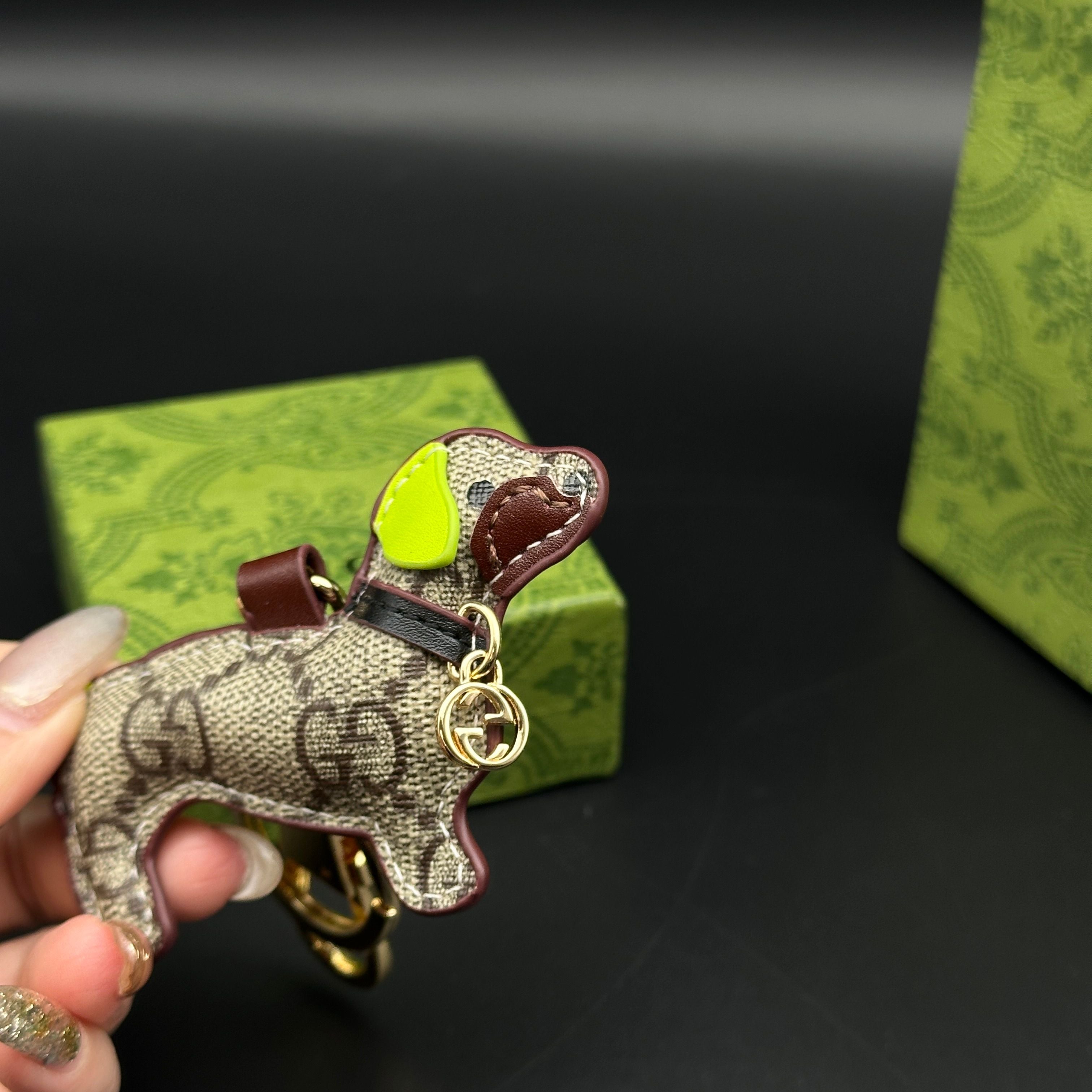 346RB57A Popular bag 's charms accessories
