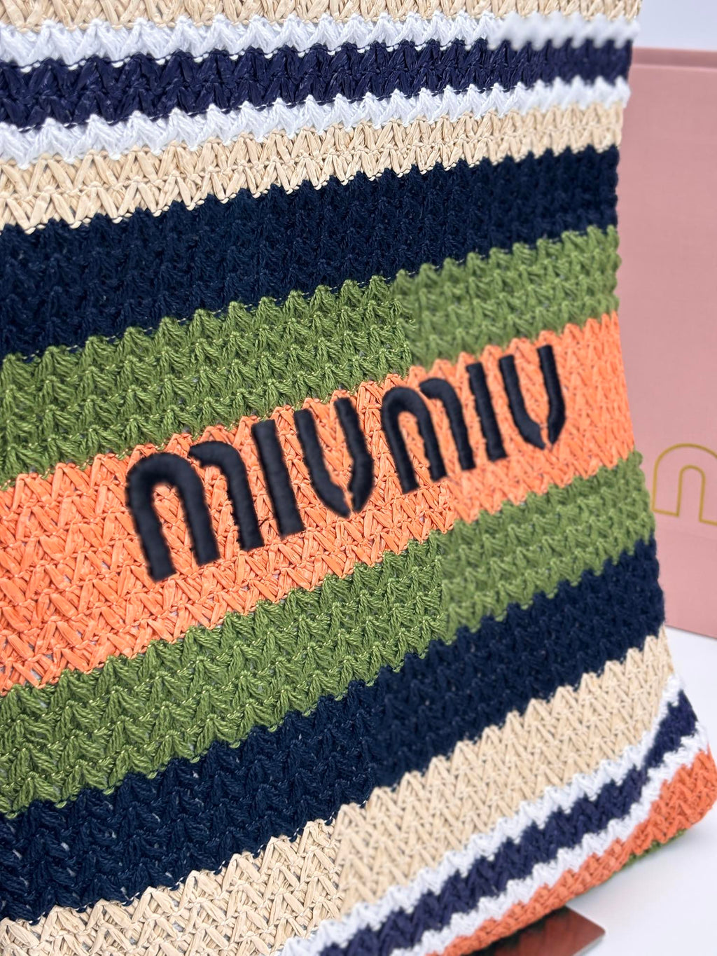 1XA77B Popular   Woven Bag