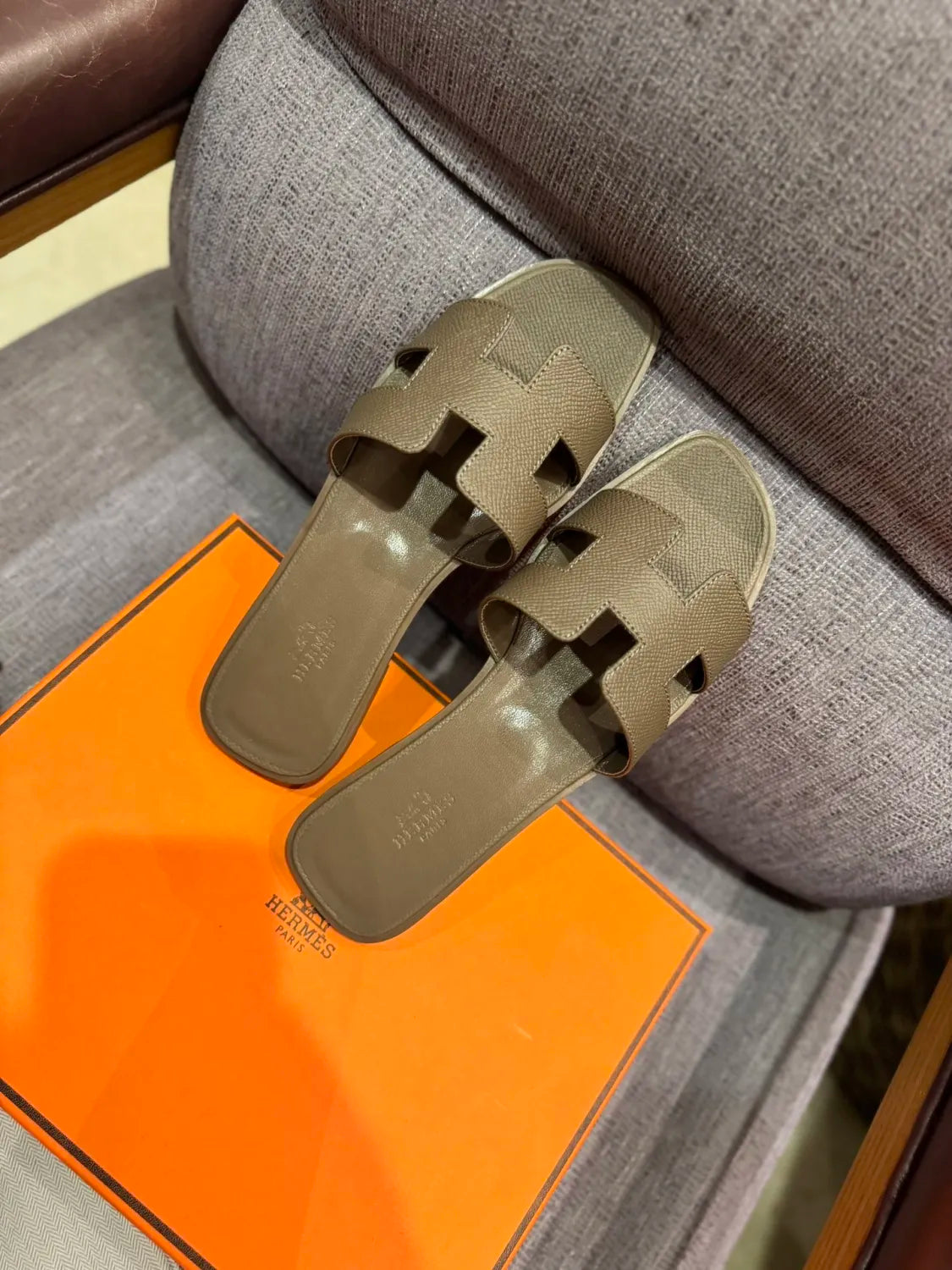 1ZH237Z Popular Slippers