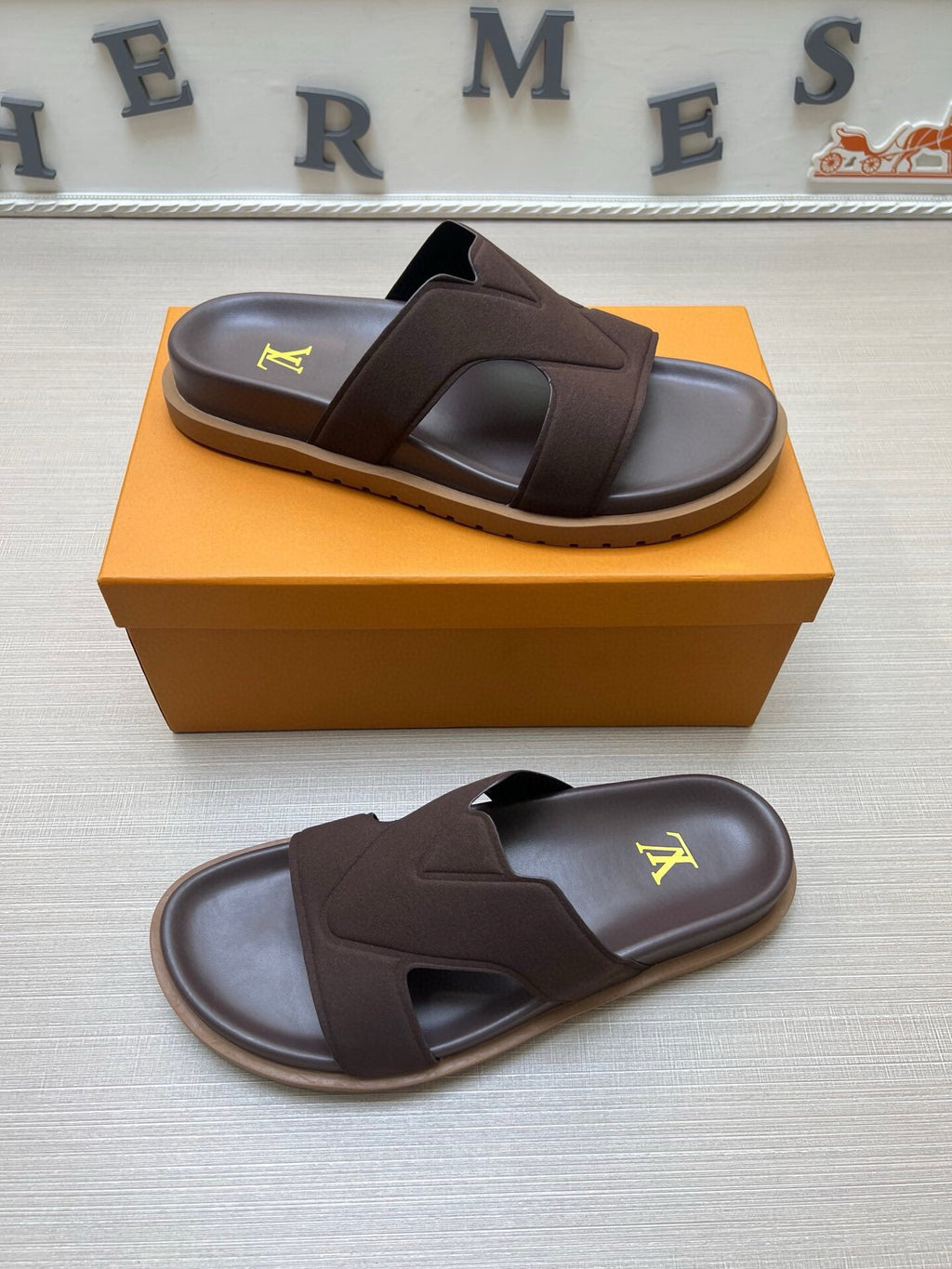 5LE229Z Popular Slippers