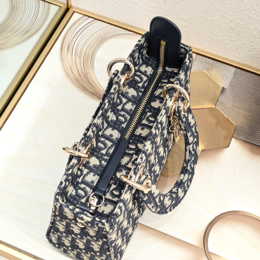 1XD439B Popular   embroidery bag