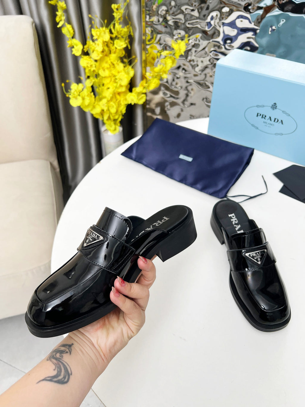 2105QP403Z Popular high-quality leather Shoes