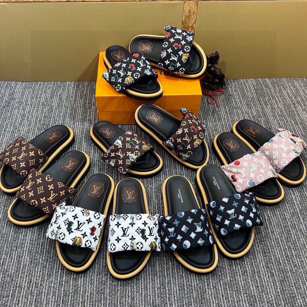 5QE12Z Popular Slippers