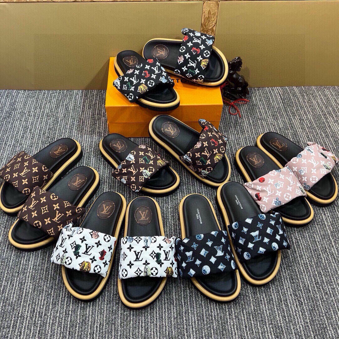 5QE12Z Popular Slippers