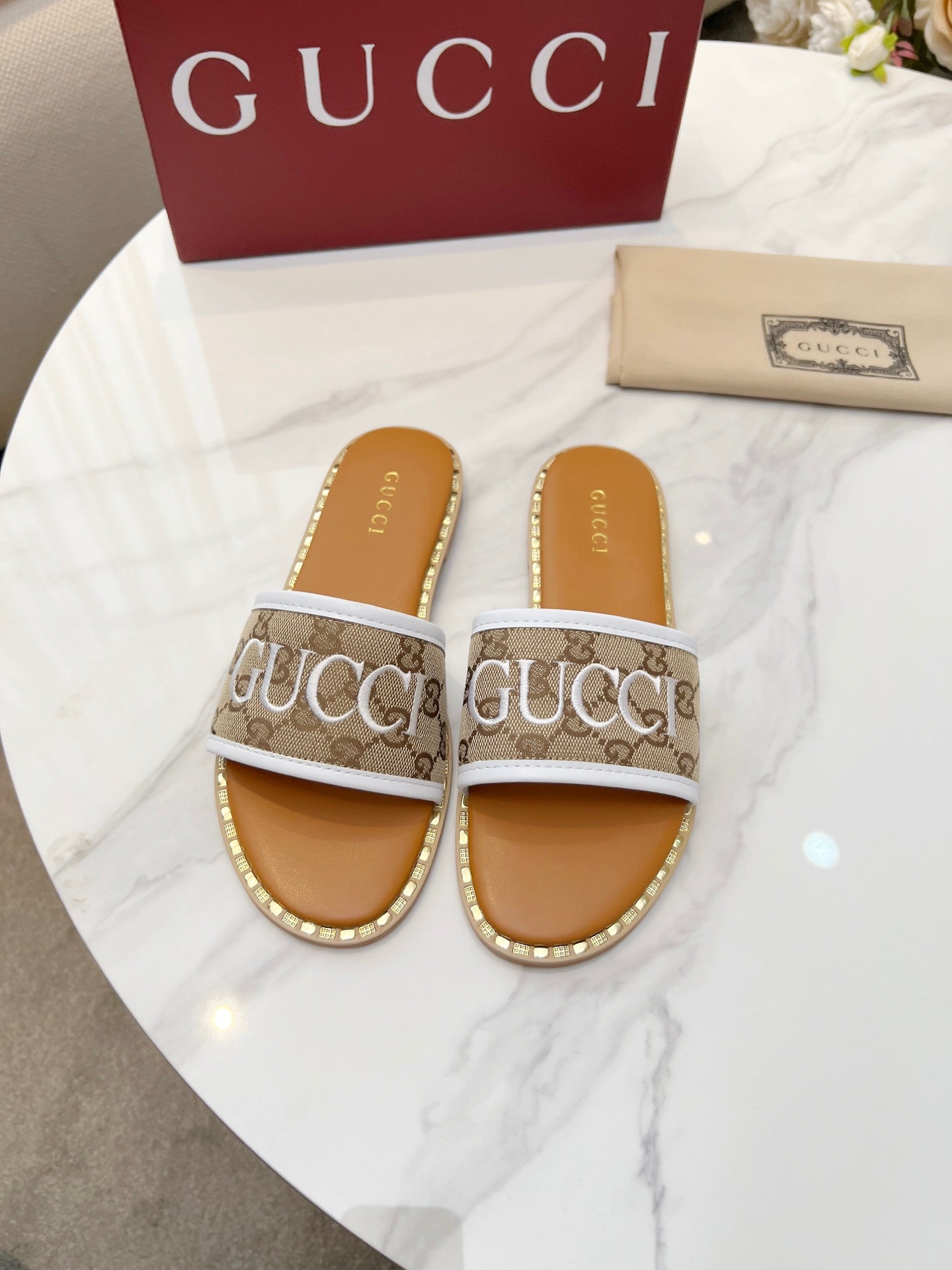 255QB29Z Popular Slippers