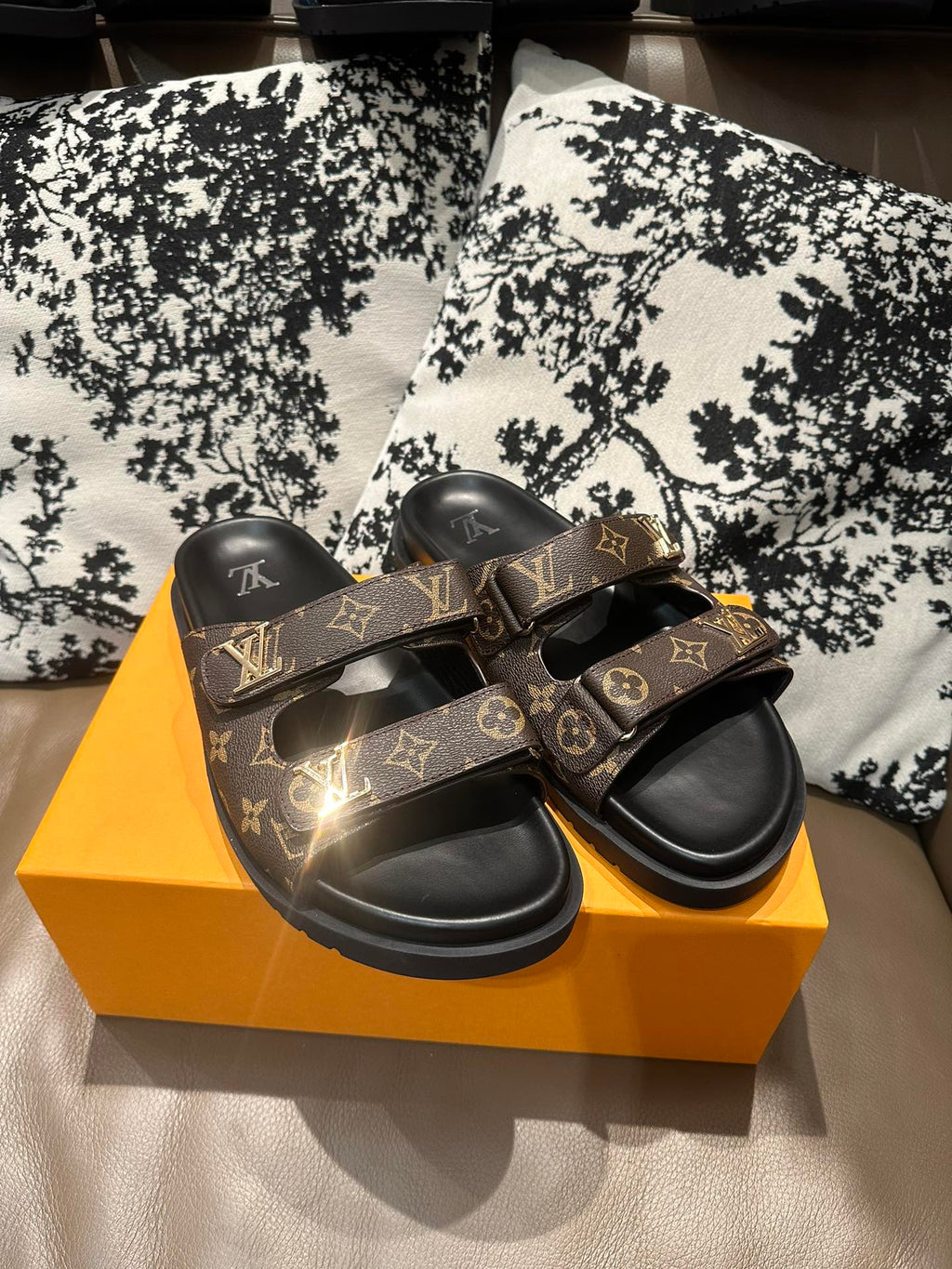 285ZE29Z  Popular leather Shoes