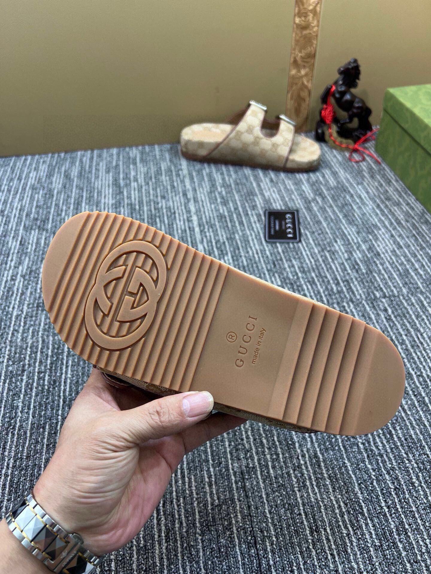 5QB17Z Popular shoes
