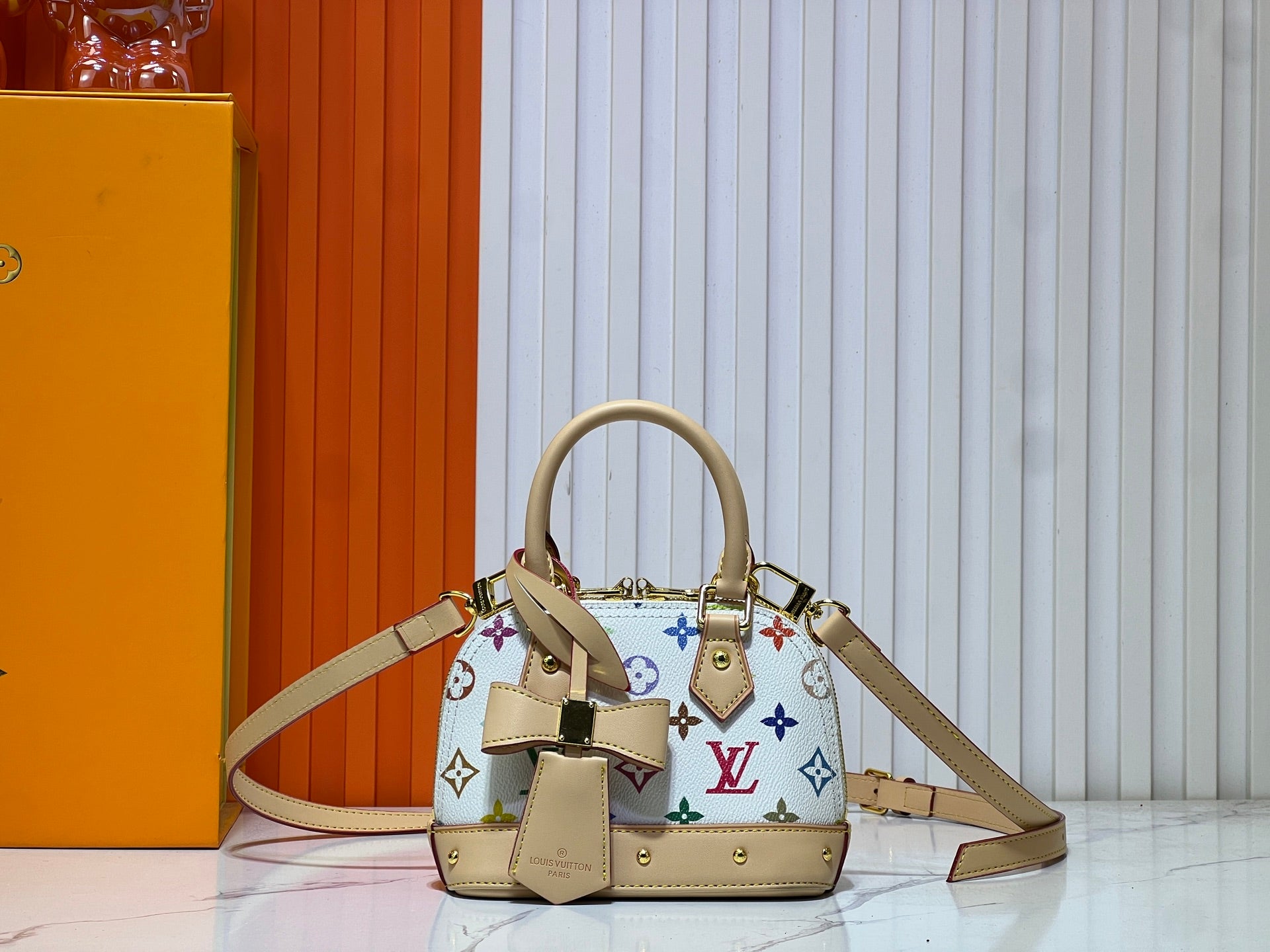 146PE104B Popular leather bag