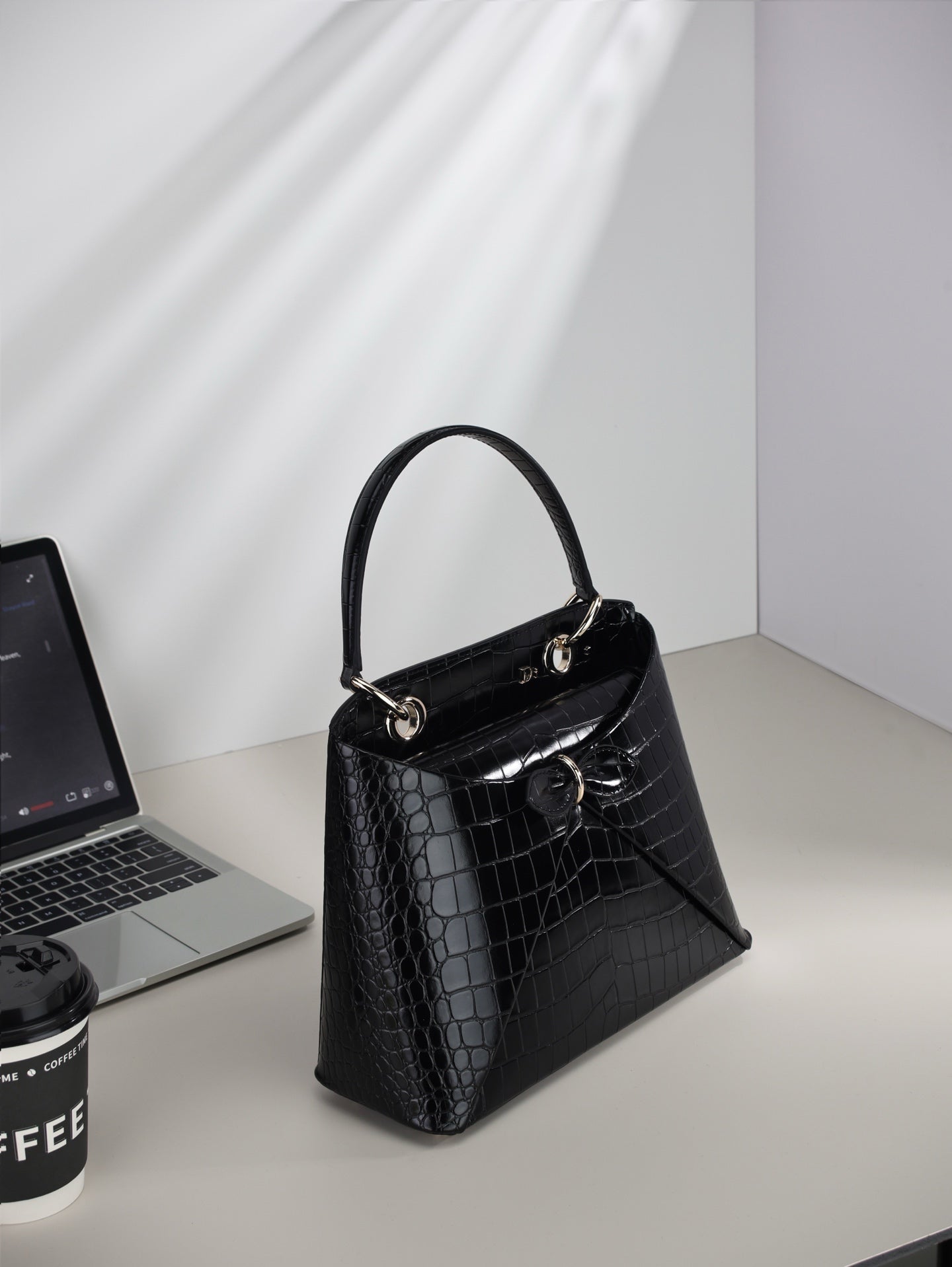 136PD90B Popular leather bag