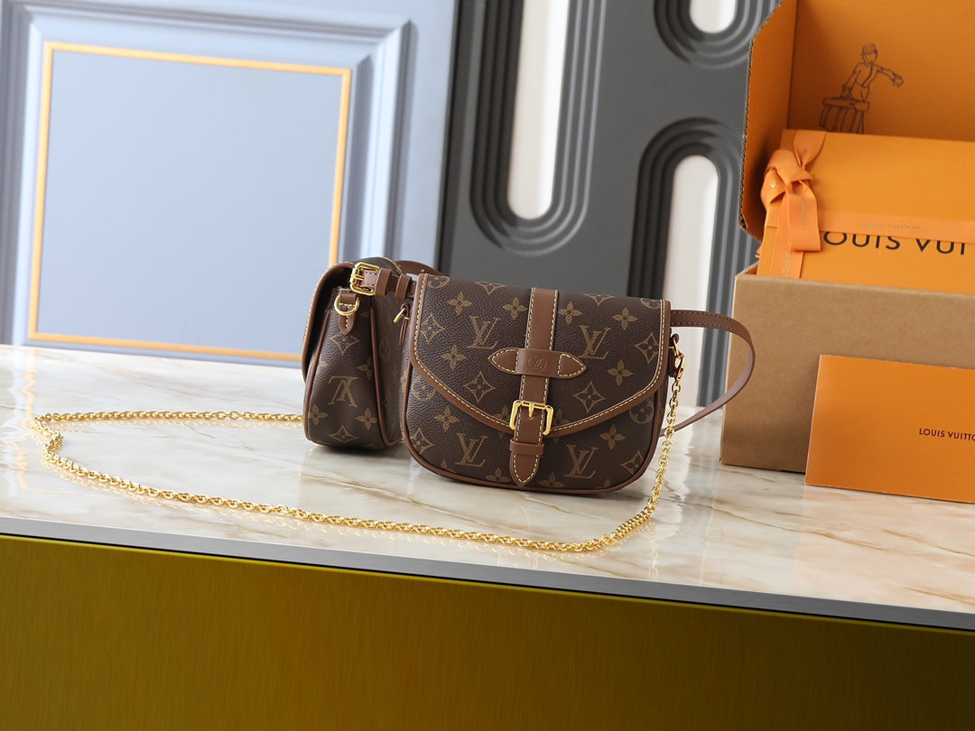 15RE158B Popular leather bag