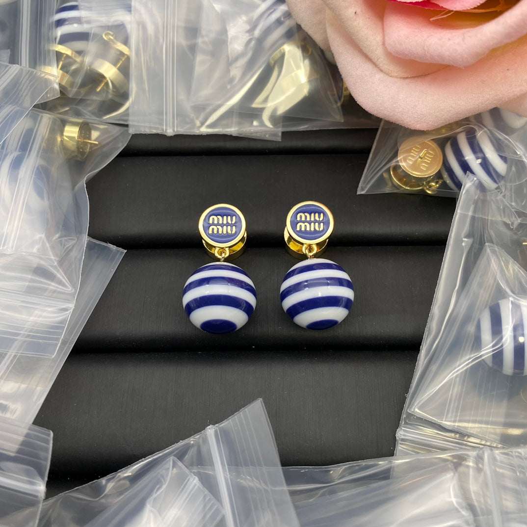 14A993E Popular  Earrings