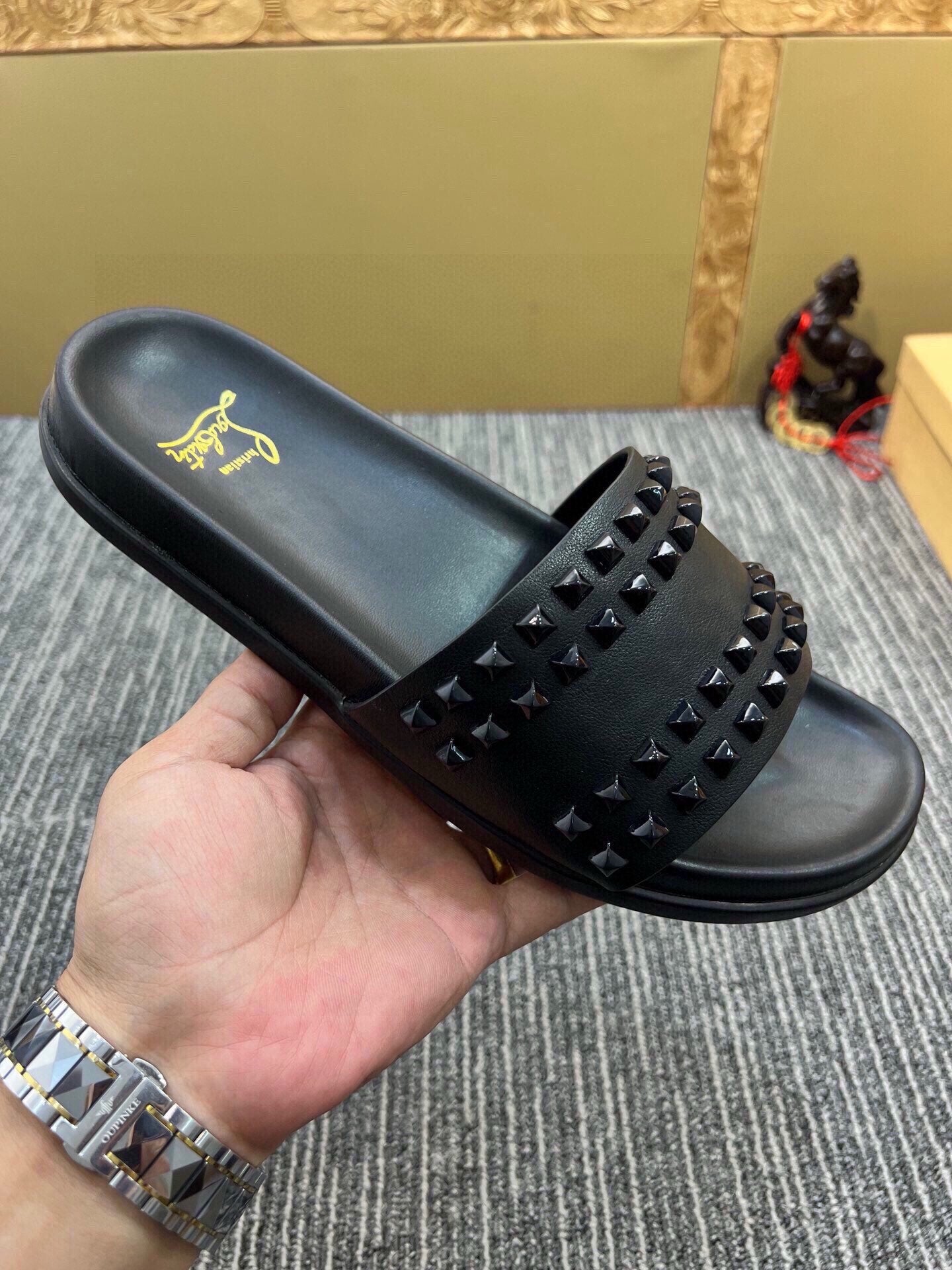 54A126Z Popular slippers