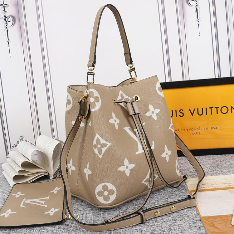 2E04B Popular leather bag 