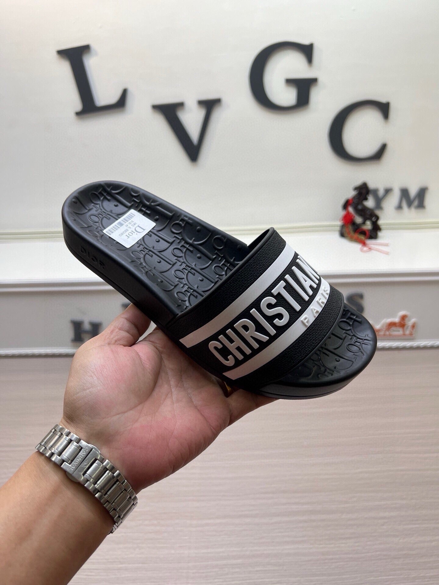 5LD212Z Popular Slippers
