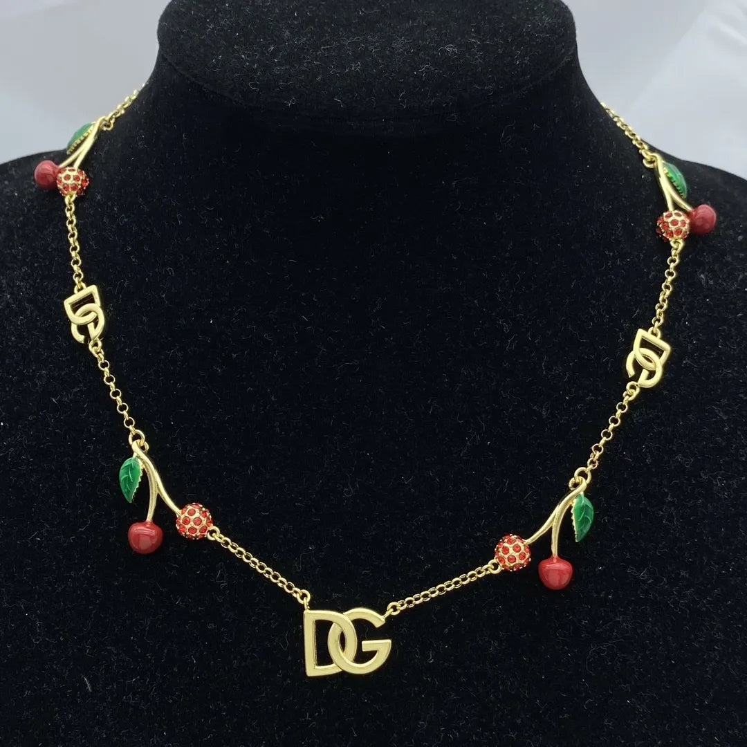 55QA249X Popular Necklace