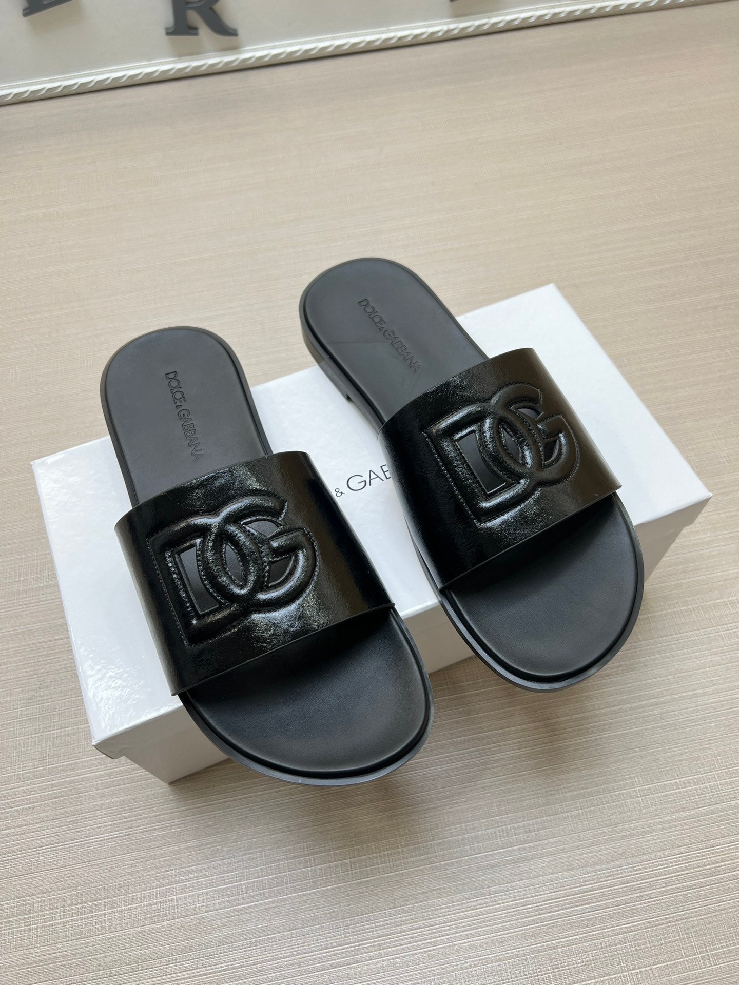 54A64Z Popular slippers