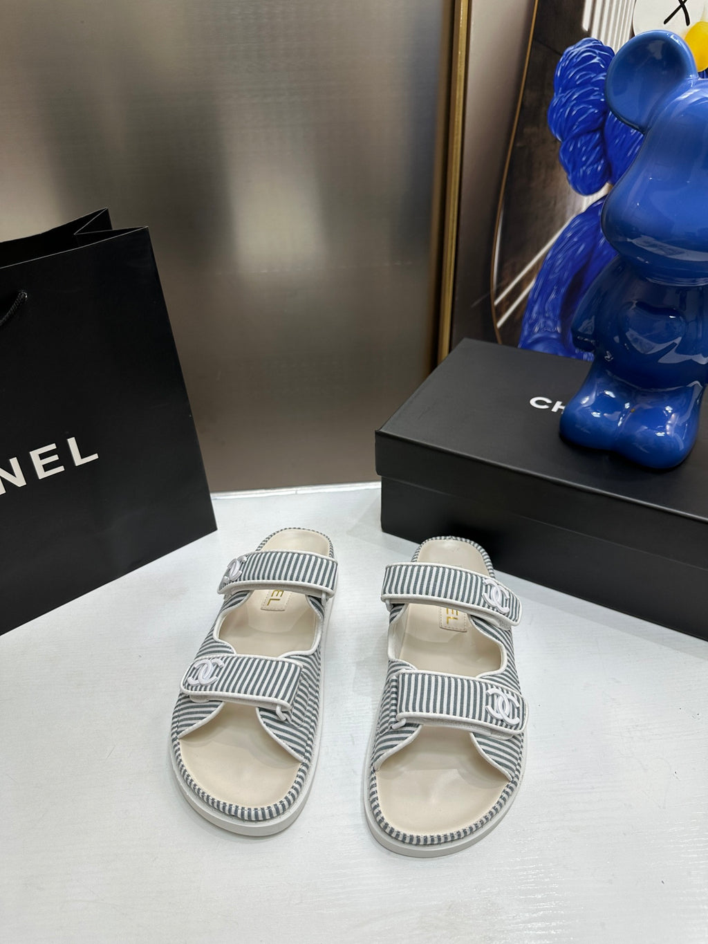 145RC1Z Popular sandals