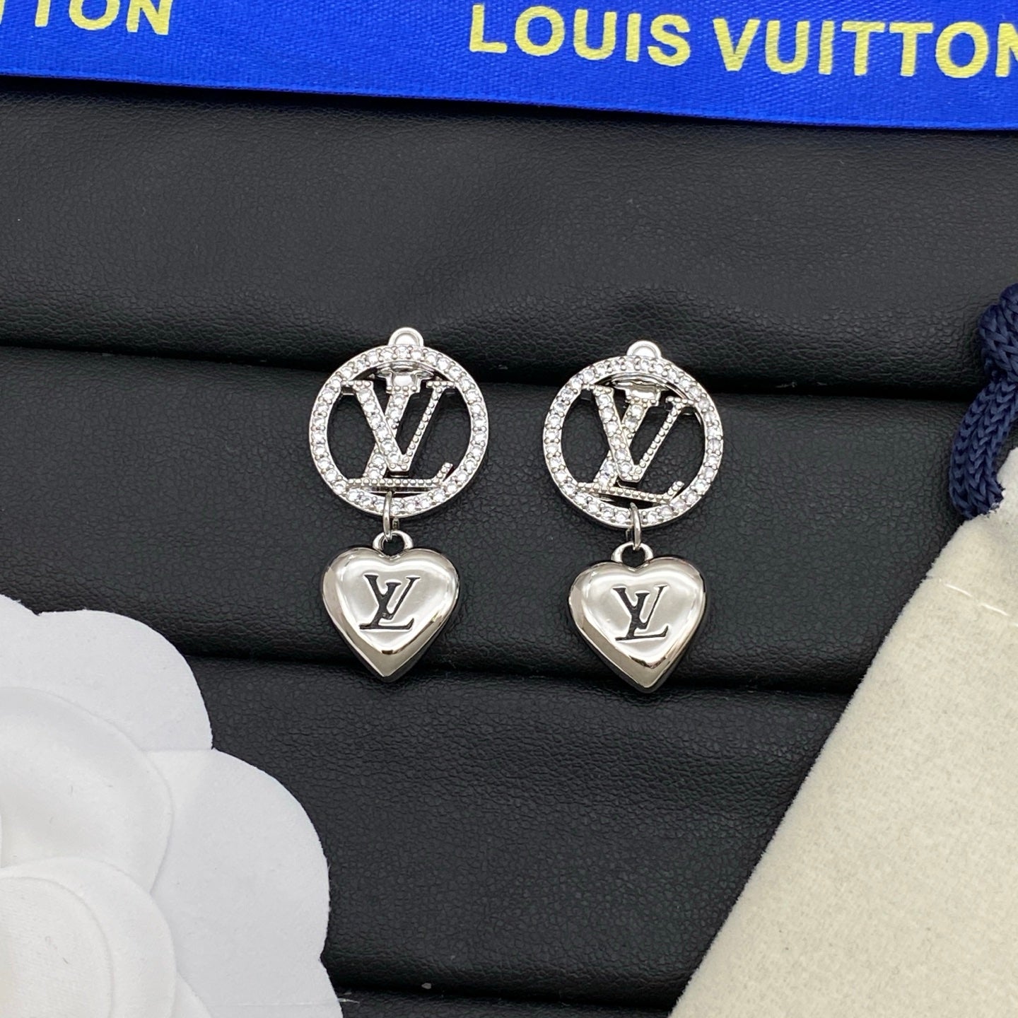 15ZE68E Popular Earrings