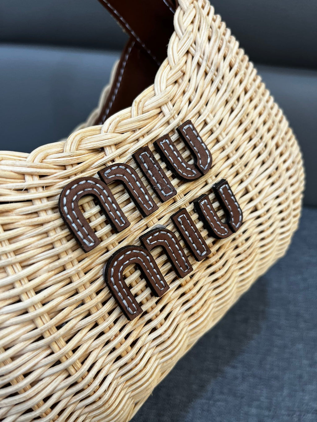 146PA119B Popular woven bag