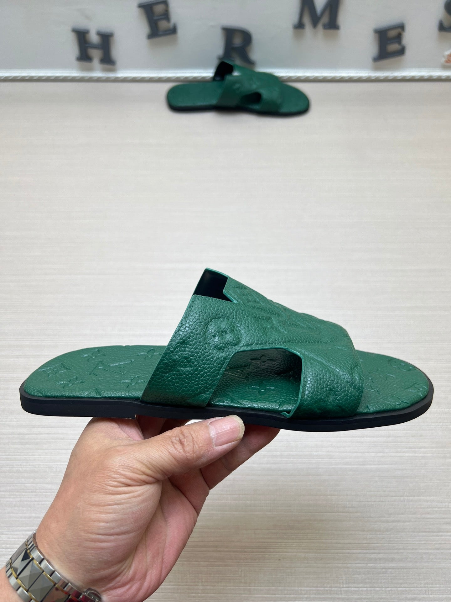 54E34Z Popular slippers