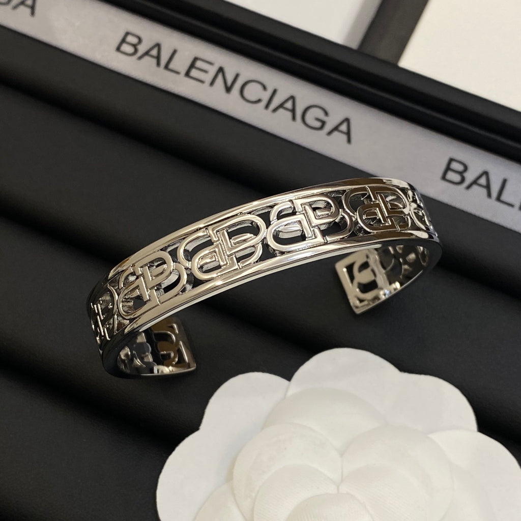 14J136K  Popular Bracelets