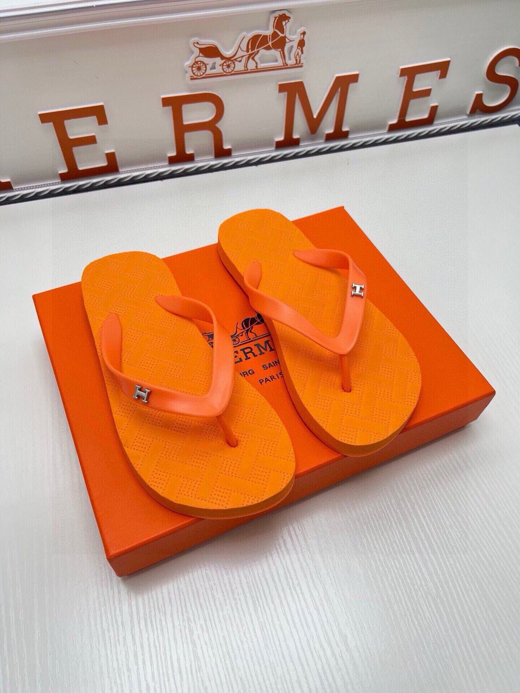 535ZH296Z Popular Slippers