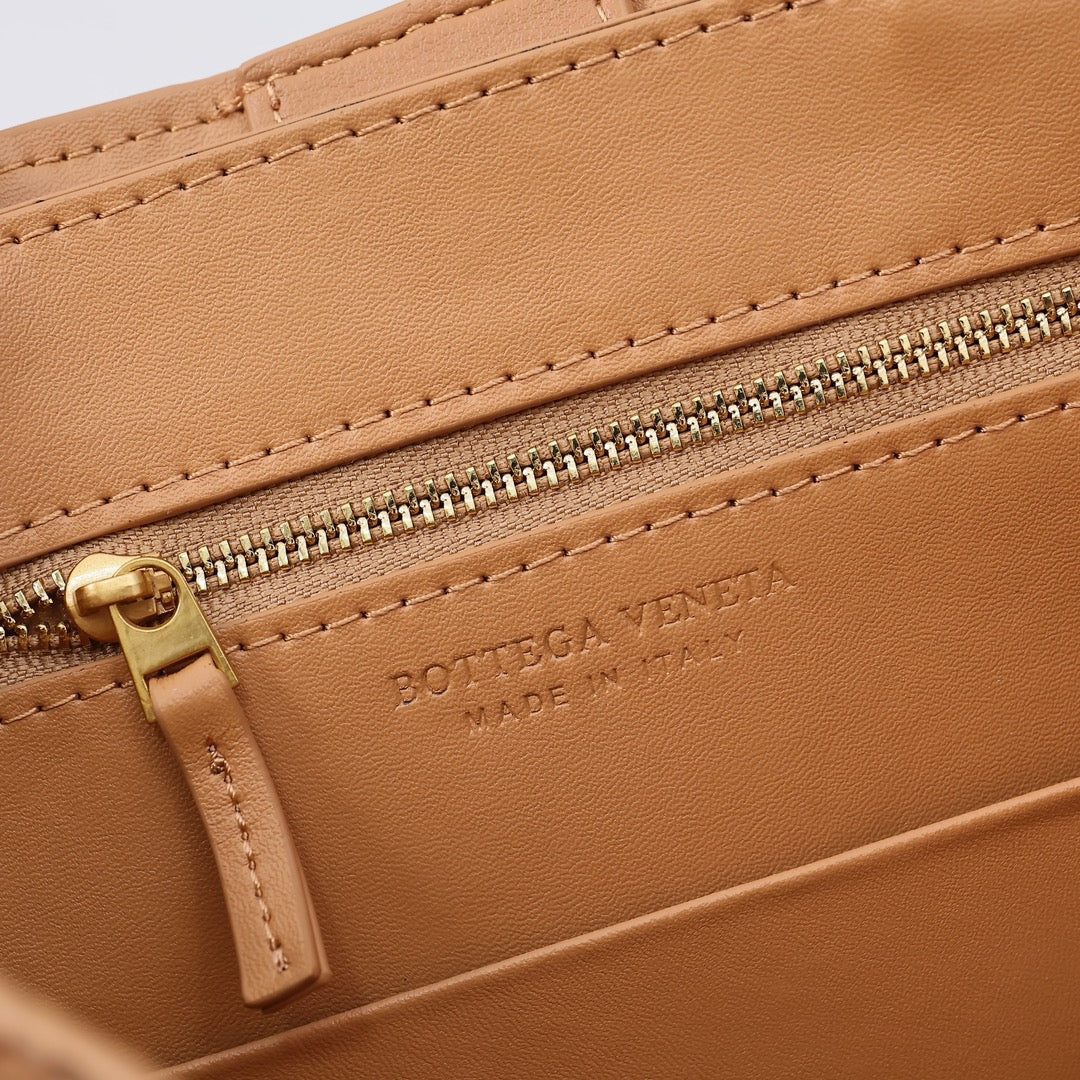 1XA81B Popular  leather bag