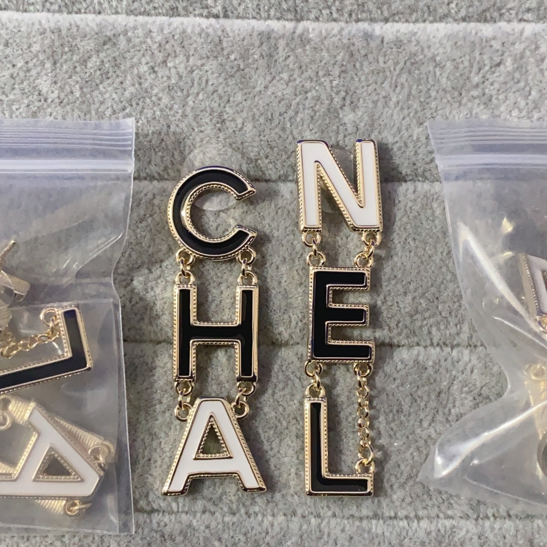 146NC18E  Popular  Earrings