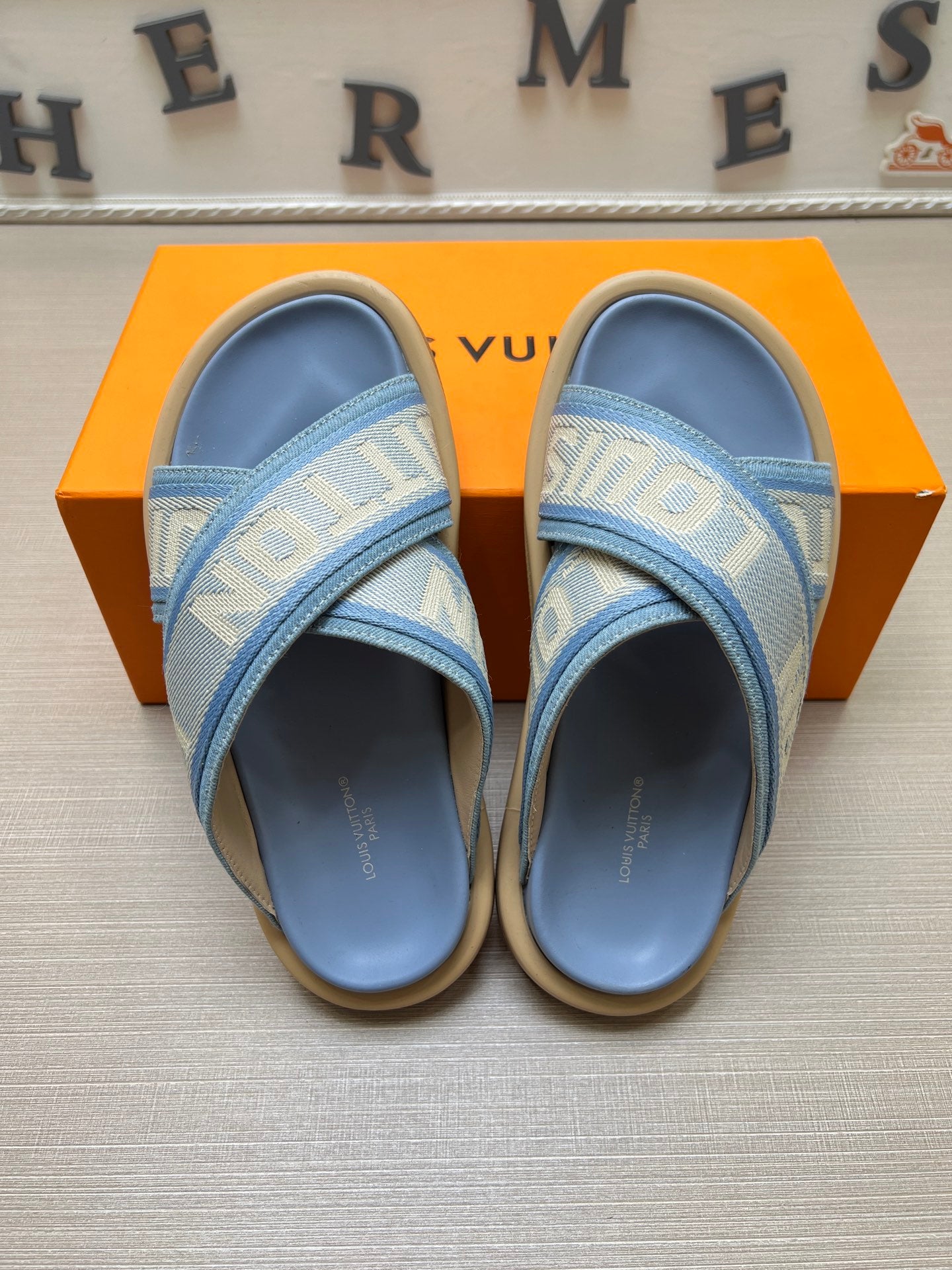 535ZE272Z Popular Slippers
