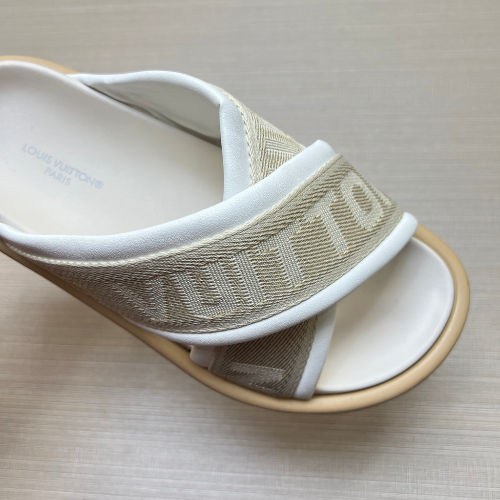 535ZE271Z Popular Slippers
