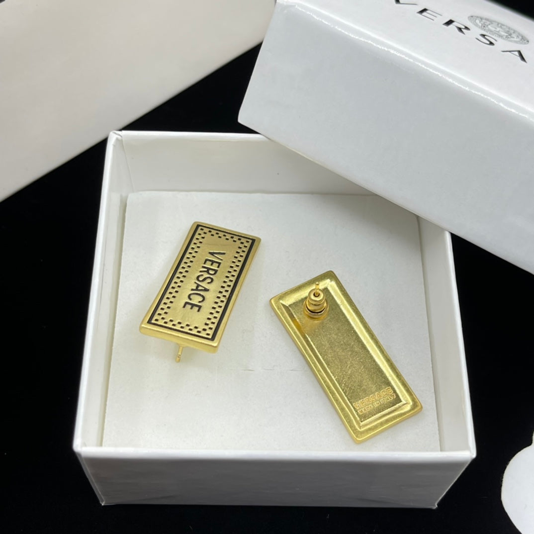 14V974E Popular Earrings